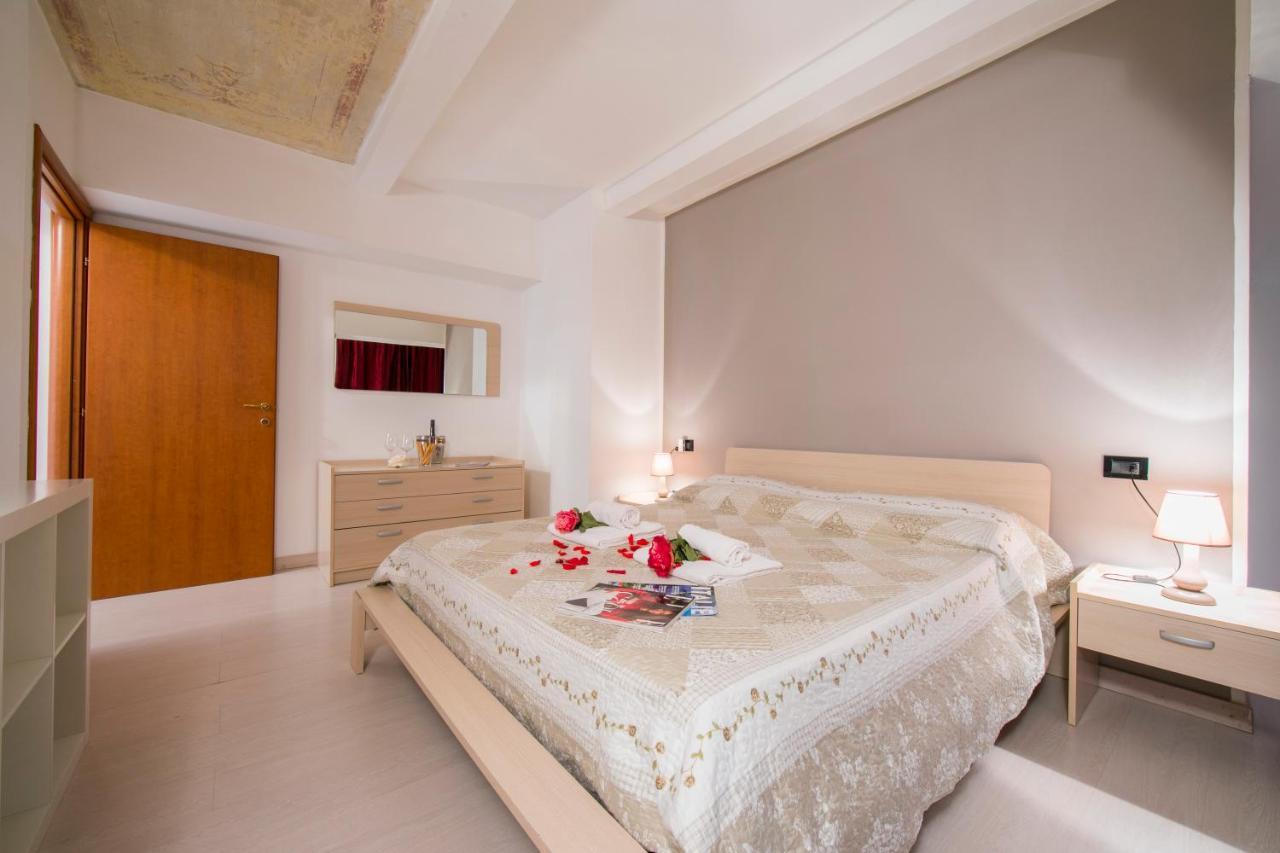 Menaggio Tosca Apartments Luaran gambar